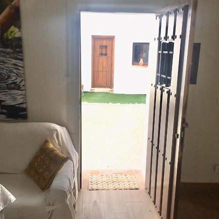 Center Apartment Lebrija Luaran gambar